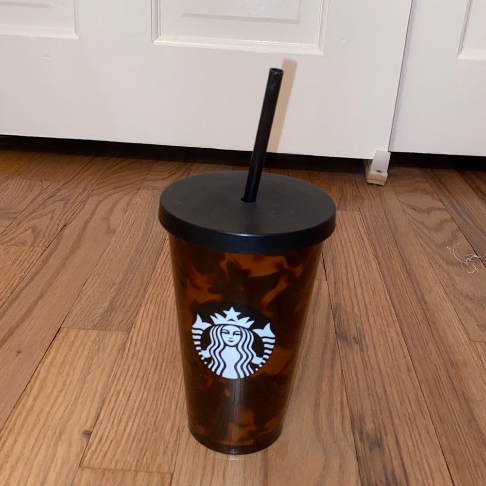 Grande Starbucks brown and black marble print